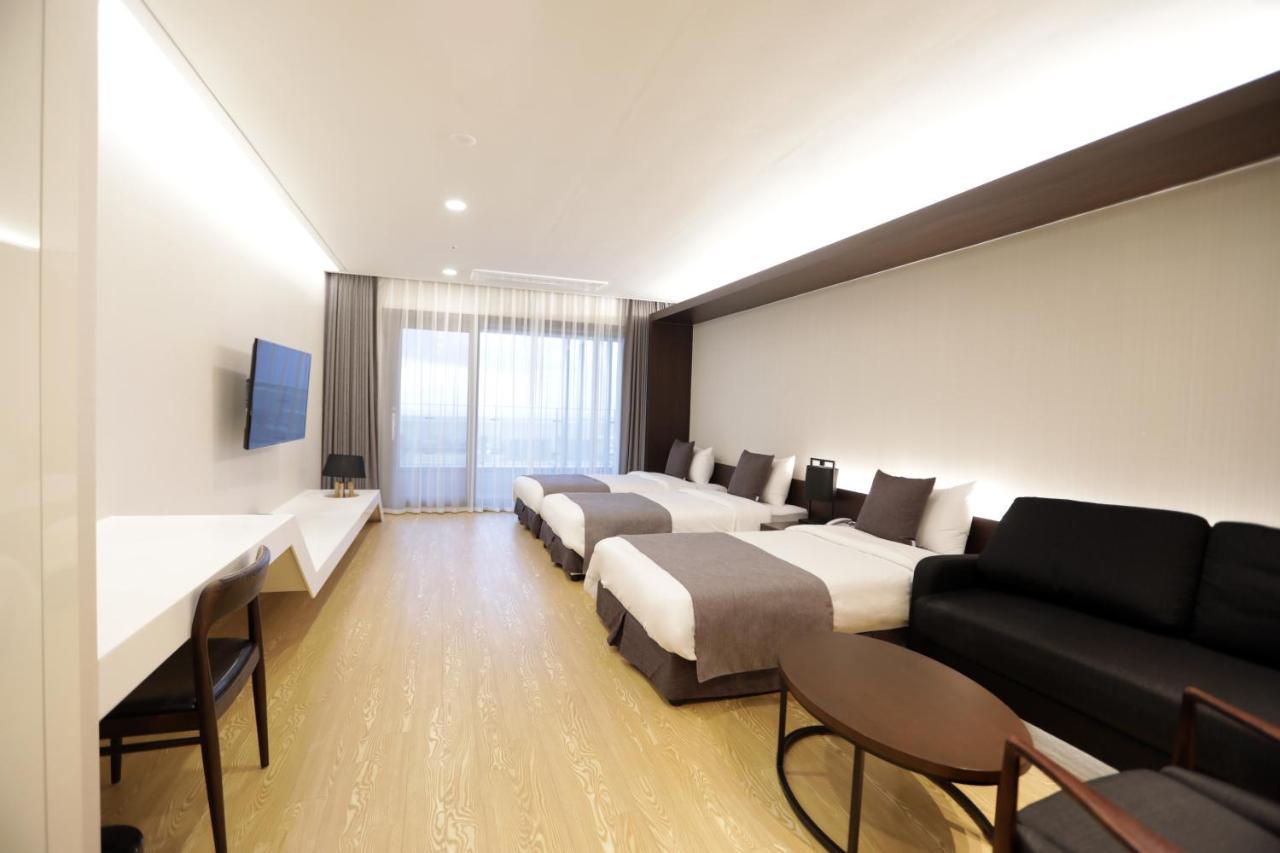 The Qube Resort Jeju Seogwipo Exterior photo