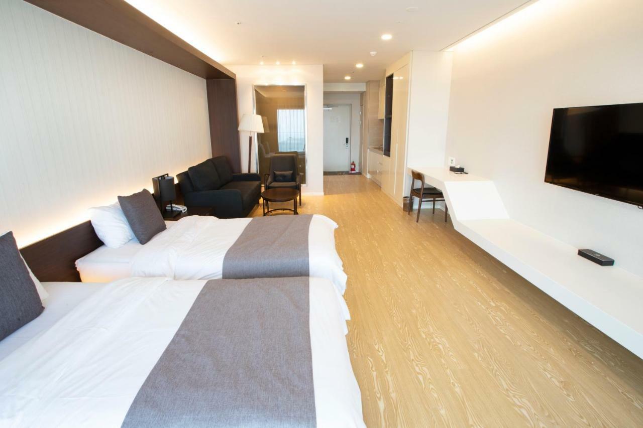 The Qube Resort Jeju Seogwipo Exterior photo
